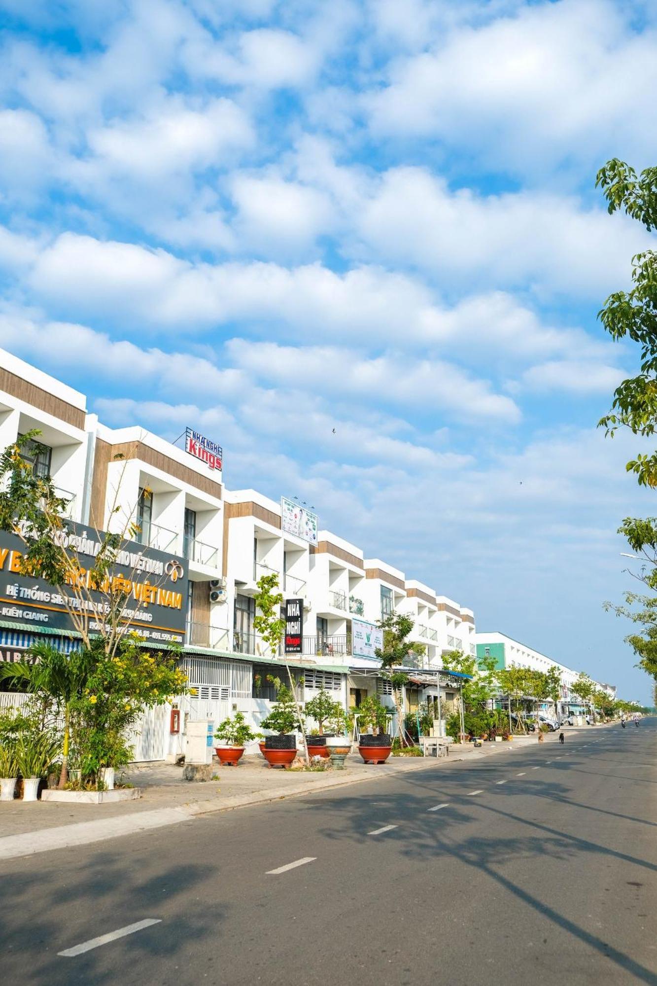 Nha Nghi Cao Cap Hieu Sang 68 Ben Tau Rach Gia Hotels Exterior foto